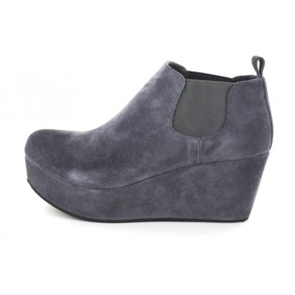 Chocolat Blu: Wilmer in Black Suede *NIB* - Picture 2 of 4